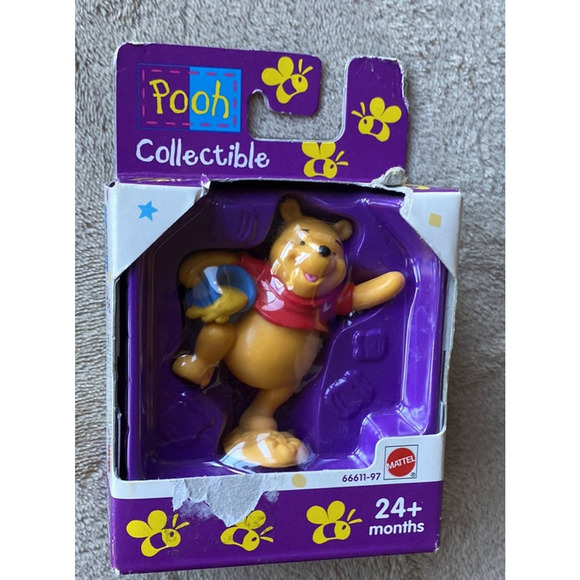 NWT Disney’s Winnie The Pooh Holding Honey Pot 3” Toy Cake Topper - Picture 1 of 5